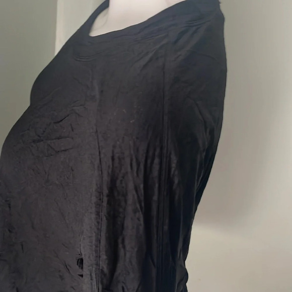 LULULEMON Black Short Sleeve Tee Split Back Size 4 - Picture 9 of 9